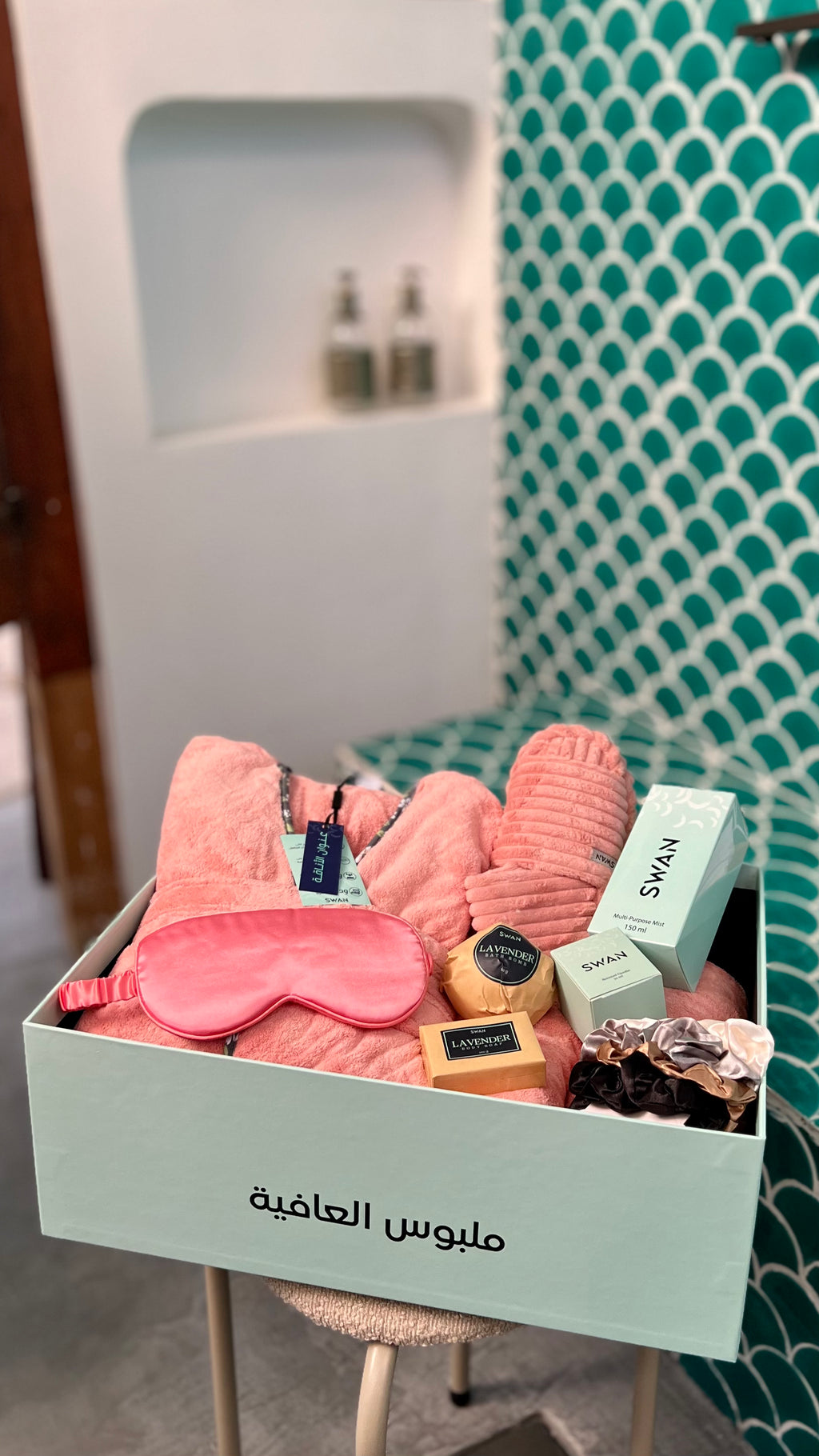 The Ultimate Gift Box - For Her (Blush)