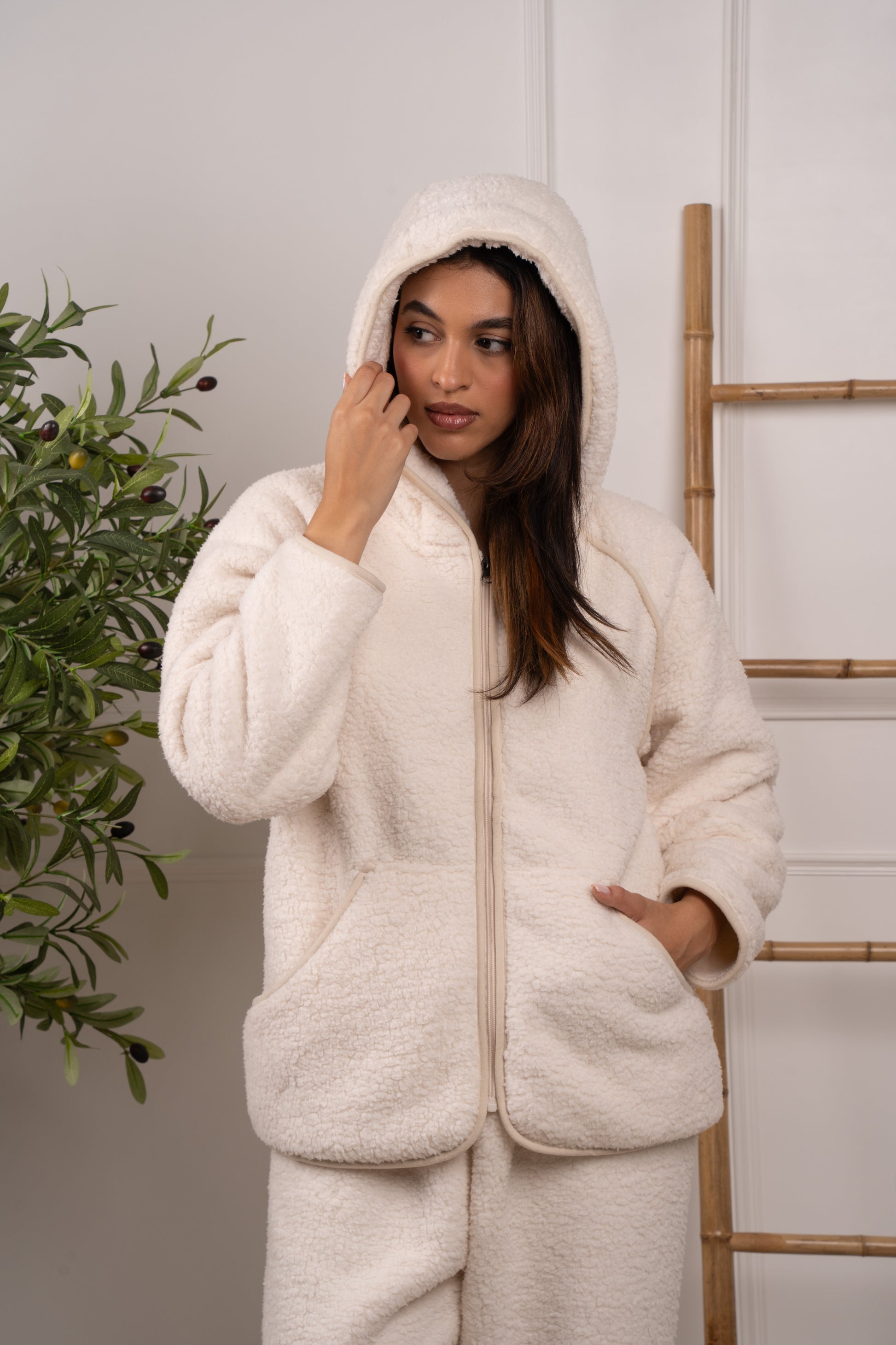 Winter Gift Box - White