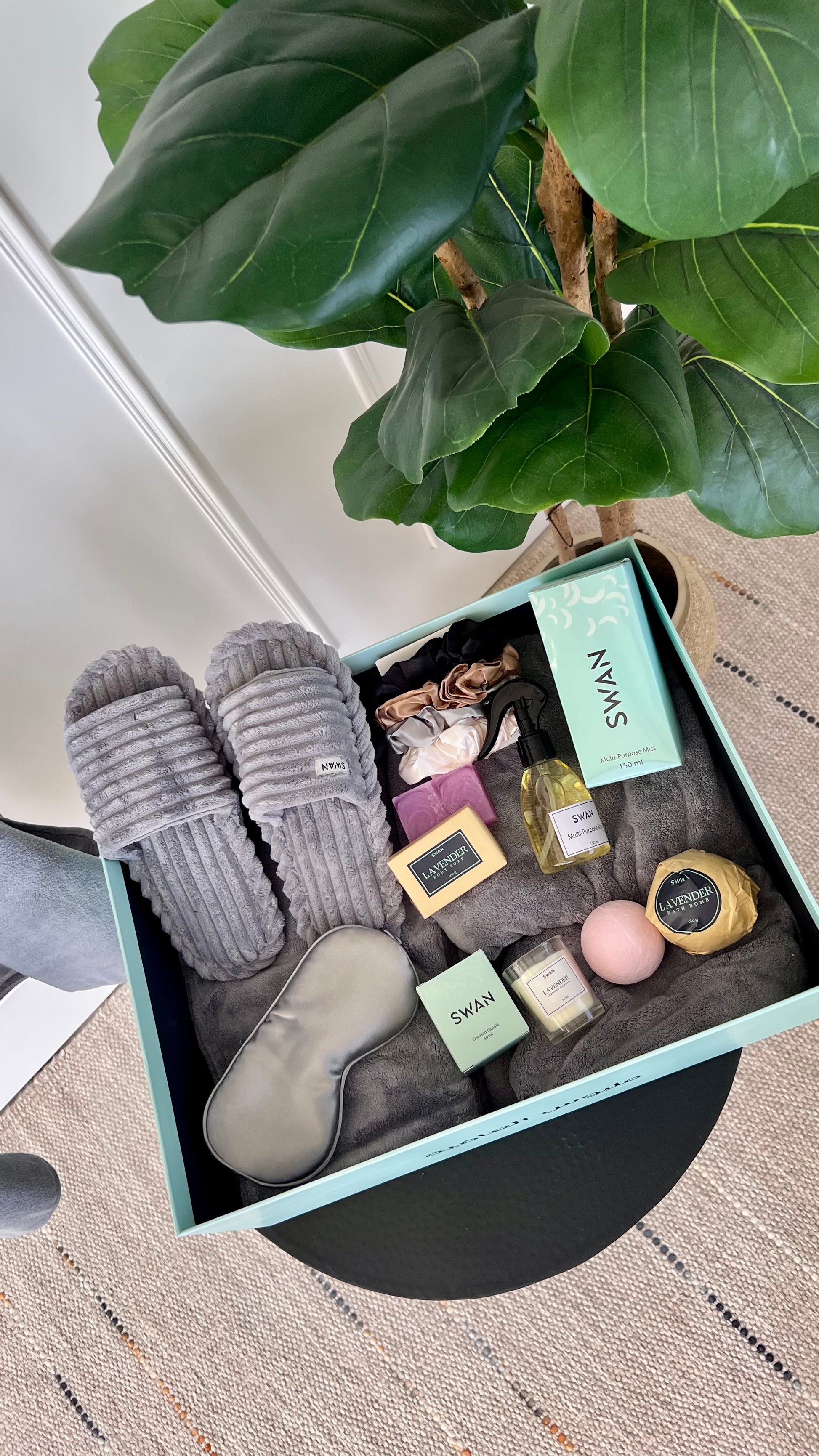 Comfort Hoodie Gift Box - For Her (Shadow)