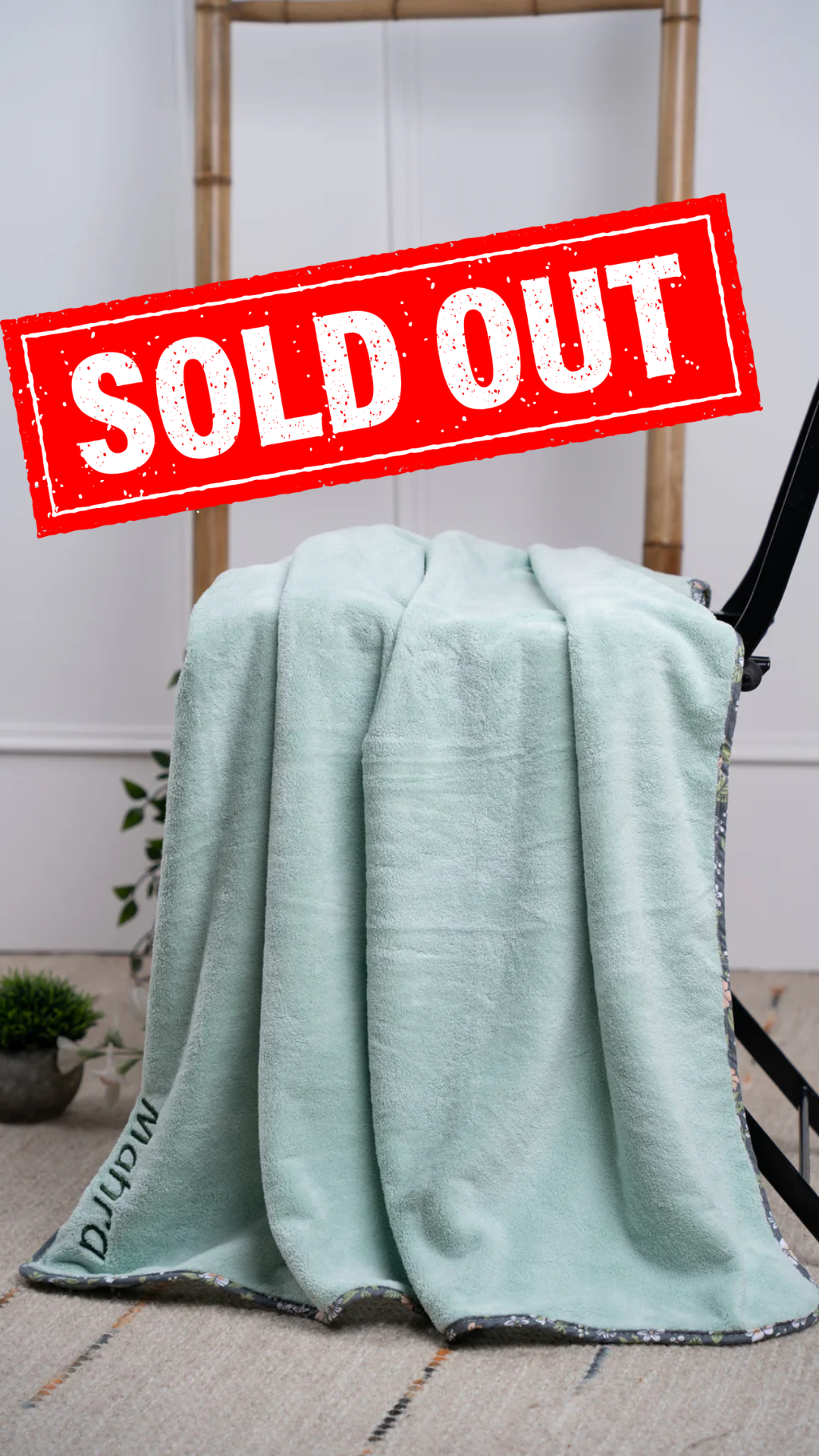 Medium Towel - Mint